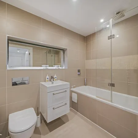 Riverside 1Br With Easy Transport 20Min To City Centre London Exterior photo