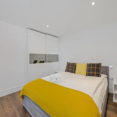 Riverside 1Br With Easy Transport 20Min To City Centre London Exterior photo
