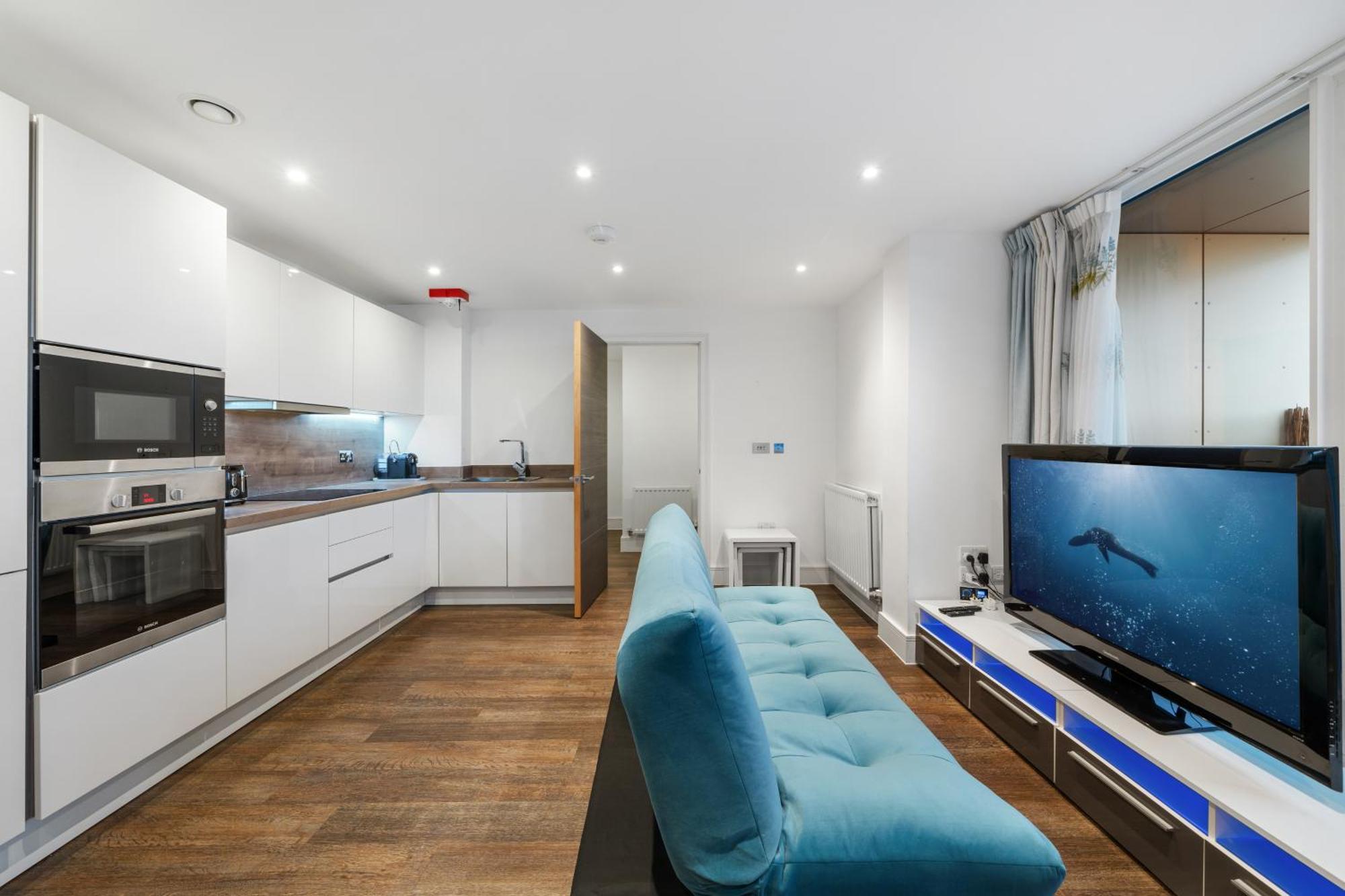 Apartment Riverside 1br With Easy Transport 20min To Centre
